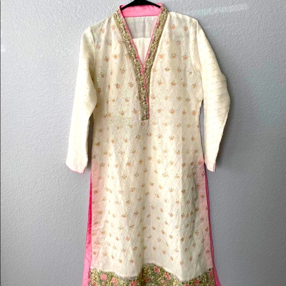 Desi suit